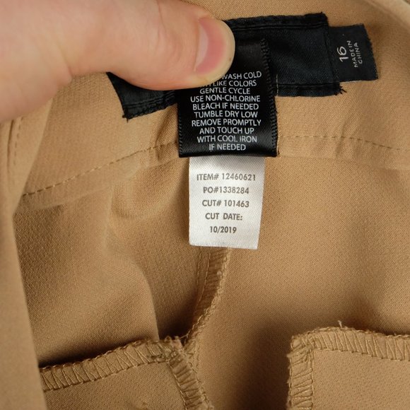 Torrid Womens Trouser Pant 16 Beige Capri Belted Straight Leg Stretch Woven - Picture 10 of 10